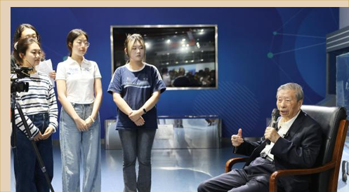 博物館里的“開學第一課”：院士、航天員共傳航天精神