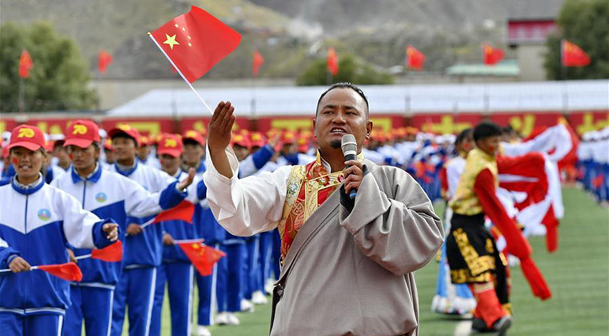 西藏山南：師生歌唱祖國